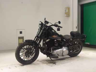 Harley-Davidson CROSS BONES FLSTSB1580 2011