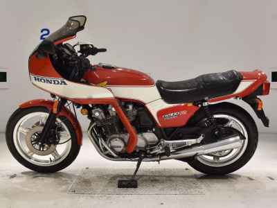 Honda CB900F 2021