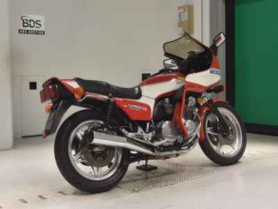 Honda CB900F 2021