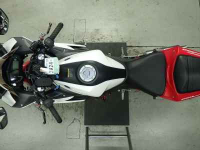 Yamaha YZF-R25 2015