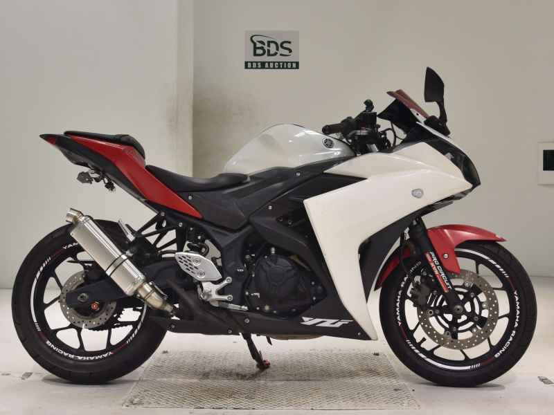 Yamaha YZF-R25 2015
