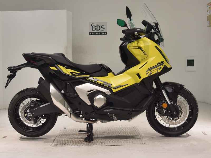 Honda X-Adv 750 2025