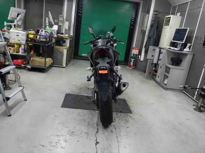 Yamaha YZF-R25 2015
