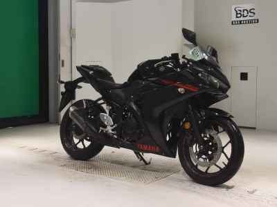 Yamaha YZF-R25 2015