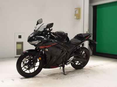 Yamaha YZF-R25 2015