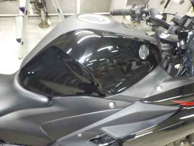 Yamaha YZF-R25 2015