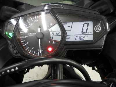 Yamaha YZF-R25 2015