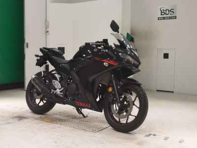 Yamaha YZF-R25 2015