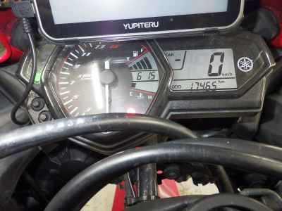 Yamaha YZF-R25 2015