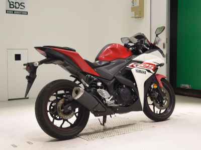 Yamaha YZF-R25 2015