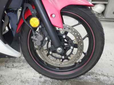 Yamaha YZF-R25 2015