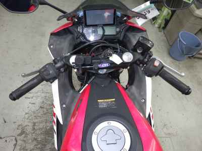 Yamaha YZF-R25 2015