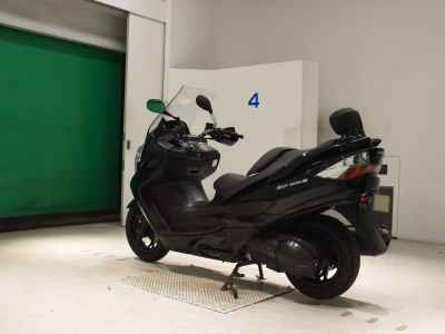 Suzuki Skywave 250S