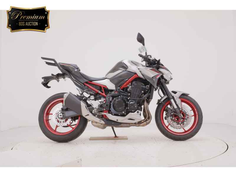 Kawasaki Z900 2023