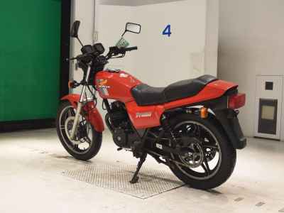 Suzuki ST250E 1985