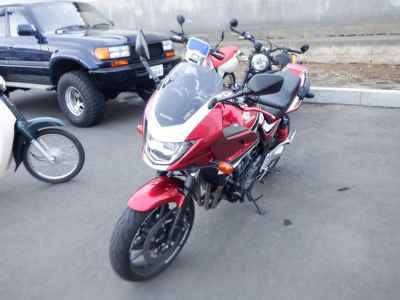 Honda CB400 Super Boldor 2021