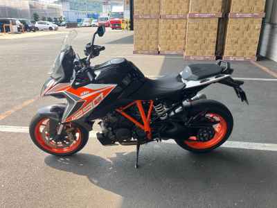 KTM 1290 Super Duke R 2019