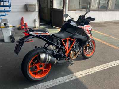 KTM 1290 Super Duke R 2019