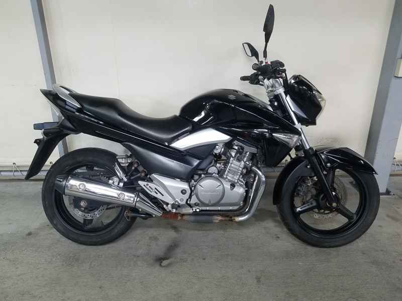 Suzuki GSR250