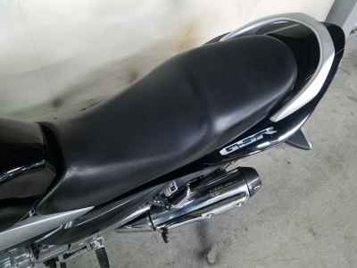Suzuki GSR250