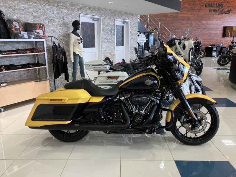 Harley-Davidson FLHXS 2024