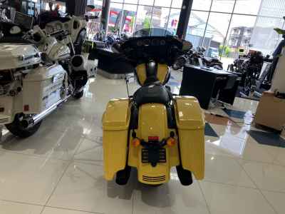 Harley-Davidson FLHXS 2024