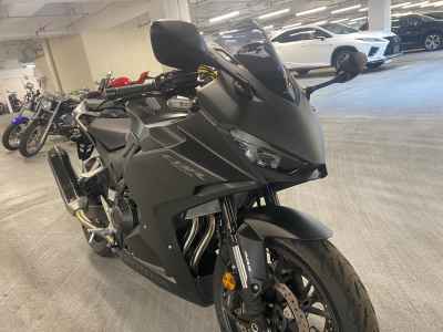 Honda CBR400R 2025
