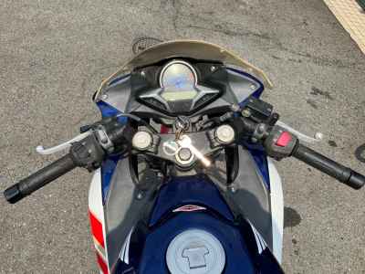 Honda CBR250R 2011