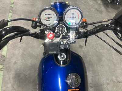 Yamaha SR400 2021