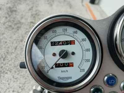 Triumph Thruxton 900 2004