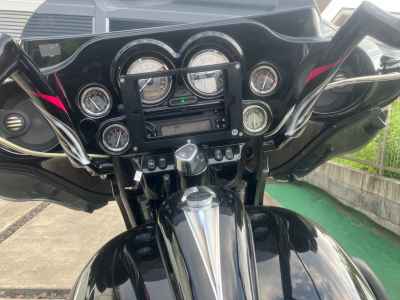 Harley-Davidson FLHTCUSE8 CVO 2013