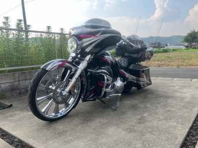 Harley-Davidson FLHTCUSE8 CVO 2013
