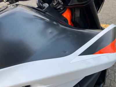 KTM 890 Duke R 2023