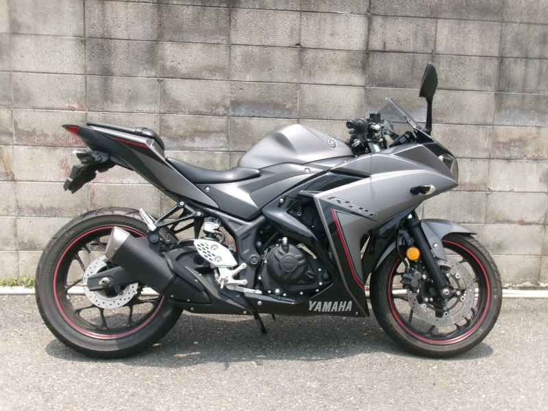 Yamaha YZF-R25 2016