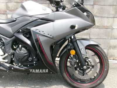 Yamaha YZF-R25 2016