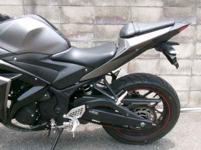 Yamaha YZF-R25 2016