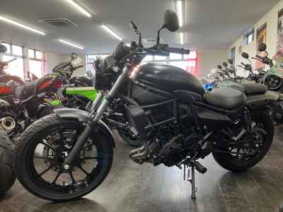 Kawasaki Eliminator 400 2023