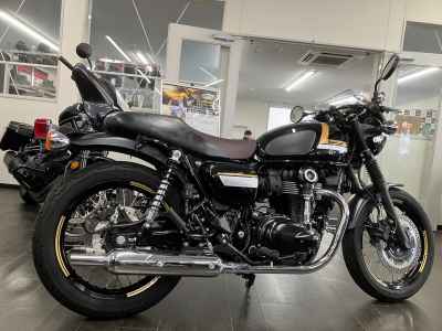 Kawasaki W800 Cafe 2022
