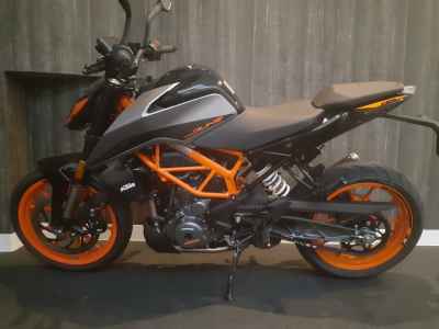 KTM 390 Duke 2022