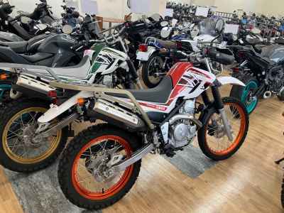 Yamaha Touring Serow 2016