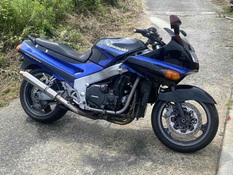 Kawasaki ZZR1100