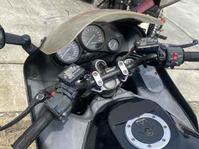 Kawasaki ZZR1100