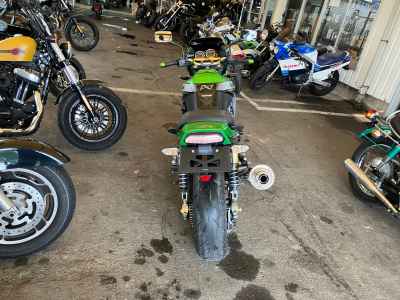 Kawasaki ZRX1200 Daeg 2011