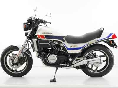 Honda VF750 ｾｲﾊﾞｰ 1985