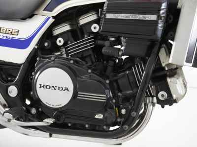 Honda VF750 ｾｲﾊﾞｰ 1985