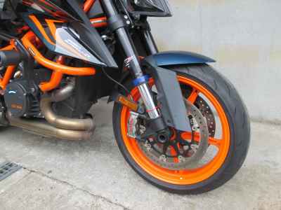 KTM 1290Sｰ Duke R Evo 2022