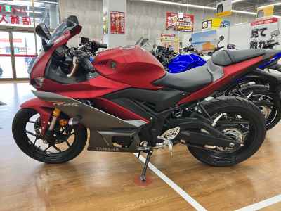 Yamaha YZF-R25 2019