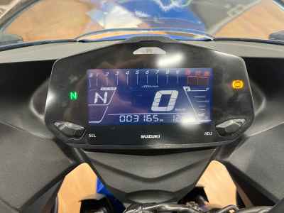 Suzuki Gixxer 250SF