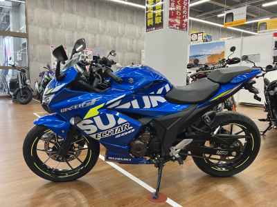 Suzuki Gixxer 250SF