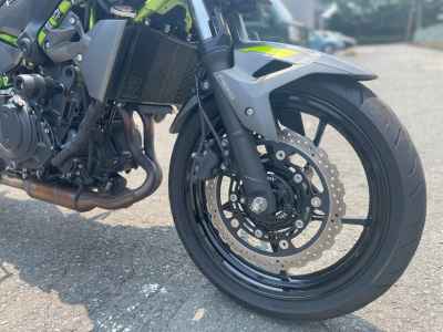 Kawasaki Z400 2022